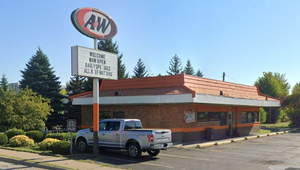 A&W Restaurant - Taylor - 12831 Telegraph Rd (newer photo)